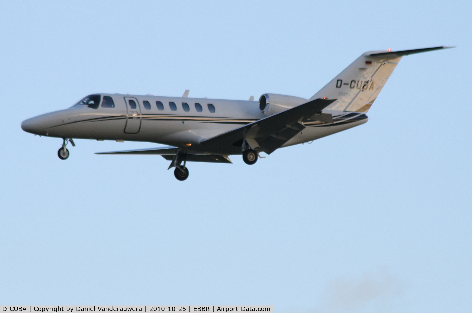 D-CUBA, 2007 Cessna 525B CitationJet CJ3 C/N 525B-0169, Arriving to RWY 25L while thick clouds are covering the sun
