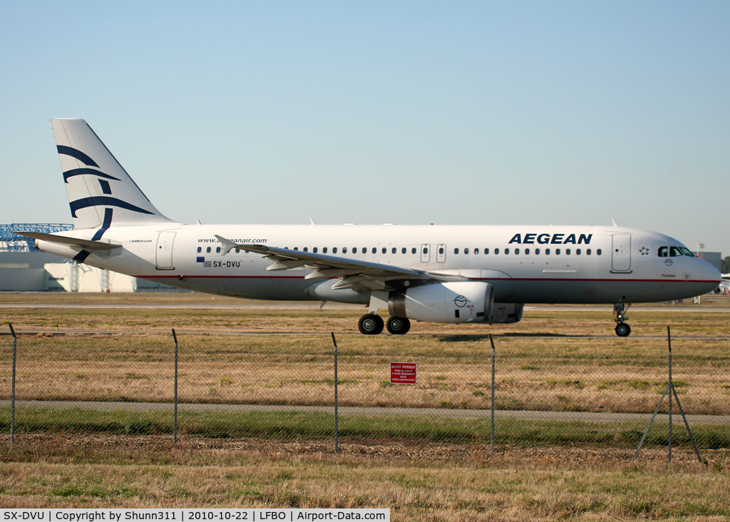 SX-DVU, 2009 Airbus A320-232 C/N 3753, Taxiing holding point rwy 14L for departure...