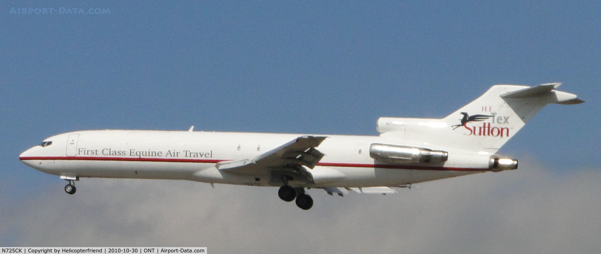 N725CK, 1980 Boeing 727-224 C/N 22252, On final to runway 26L bringing horses to California from back east for 