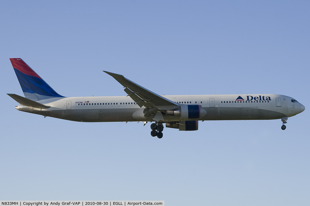 N833MH, 2000 Boeing 767-432/ER C/N 29706, Delta Airlines 767-400