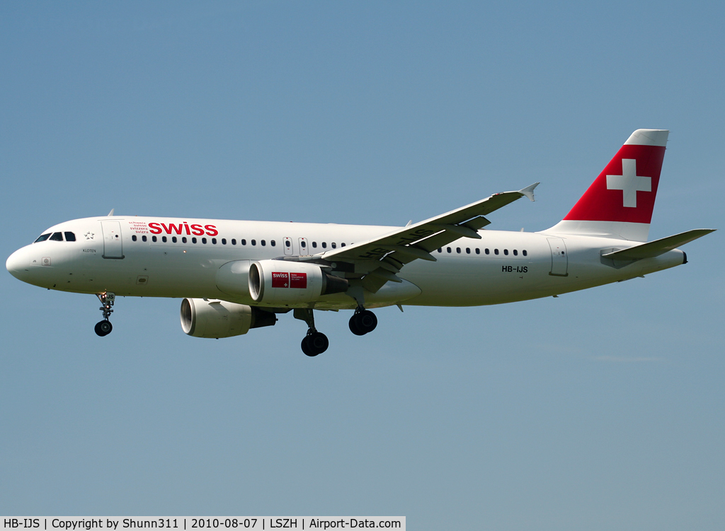 HB-IJS, 1998 Airbus A320-214 C/N 782, Landing rwy 14