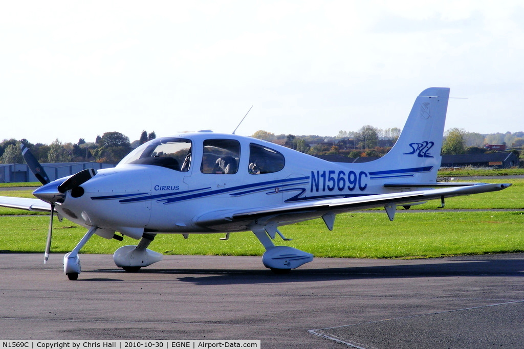 N1569C, 2003 Cirrus SR22 C/N 0581, visiting from its base at Coventry