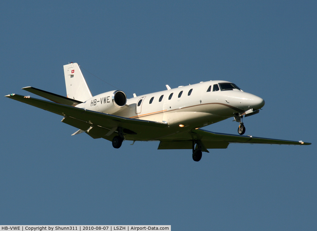HB-VWE, 2009 Cessna 560 Citation XLS+ C/N 560-6022, Landing rwy 14