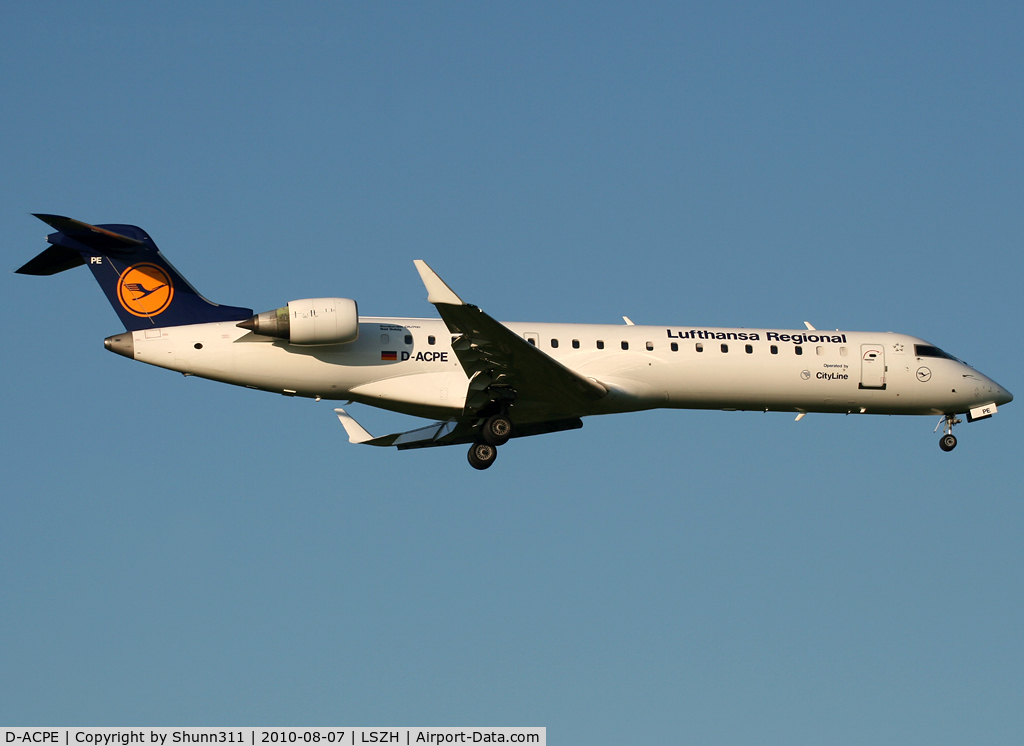 D-ACPE, 2001 Bombardier CRJ-701ER (CL-600-2C10) Regional Jet C/N 10027, Landing rwy 14