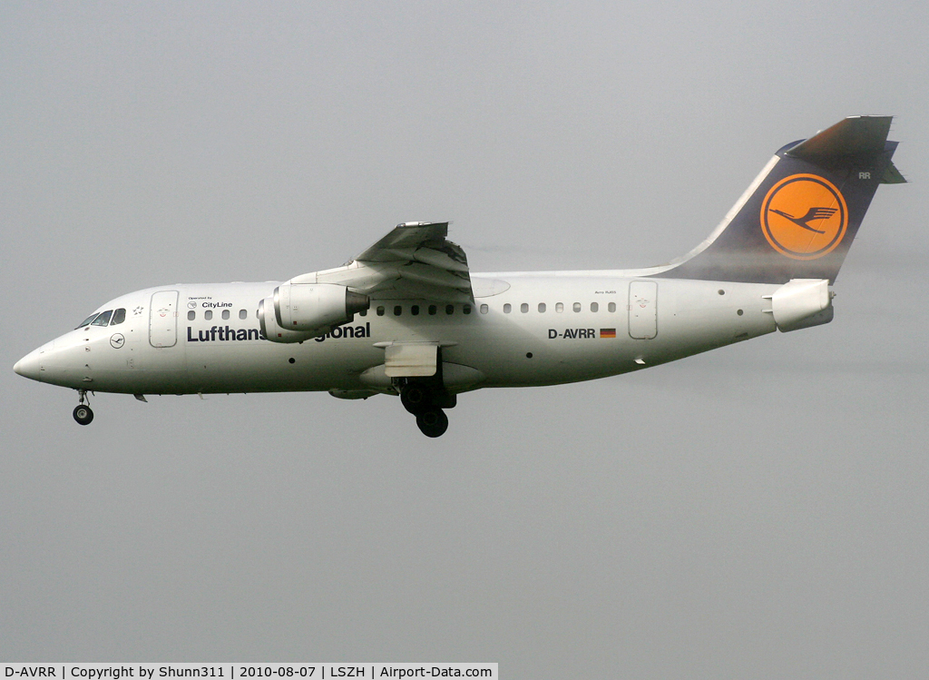 D-AVRR, 1997 BAE Systems Avro 146-RJ85 C/N E.2317, Landing rwy 14