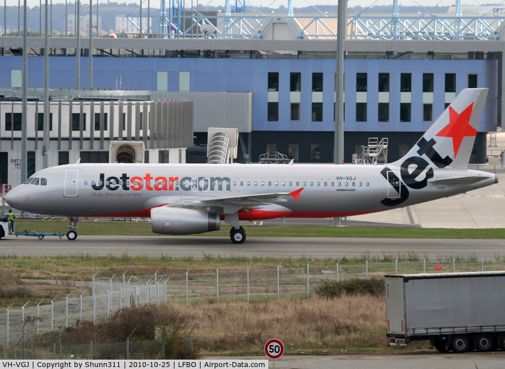 VH-VGJ, 2010 Airbus A320-214 C/N 4460, Delivery soon...