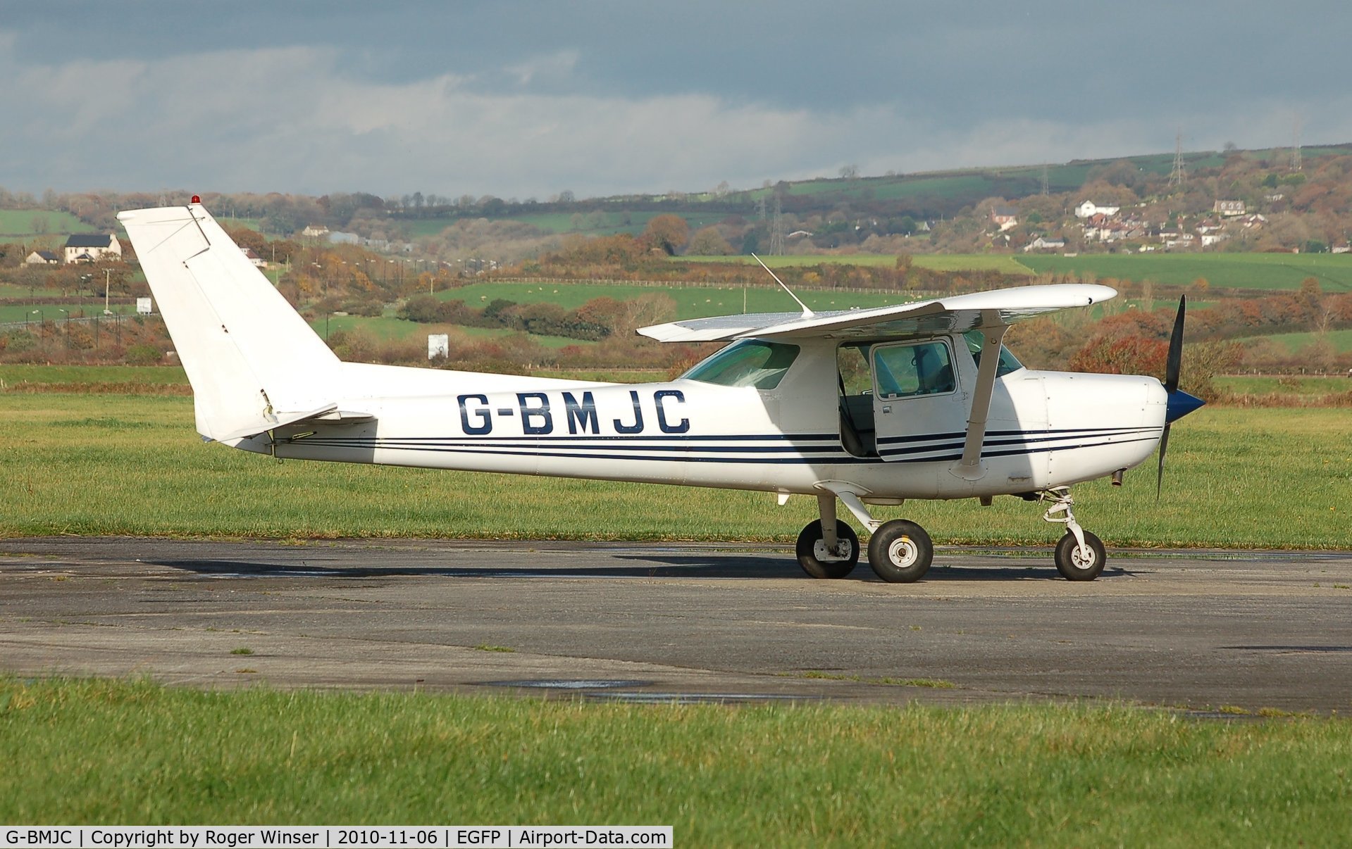 G-BMJC, 1981 Cessna 152 C/N 152-84989, Resident Cessna 152