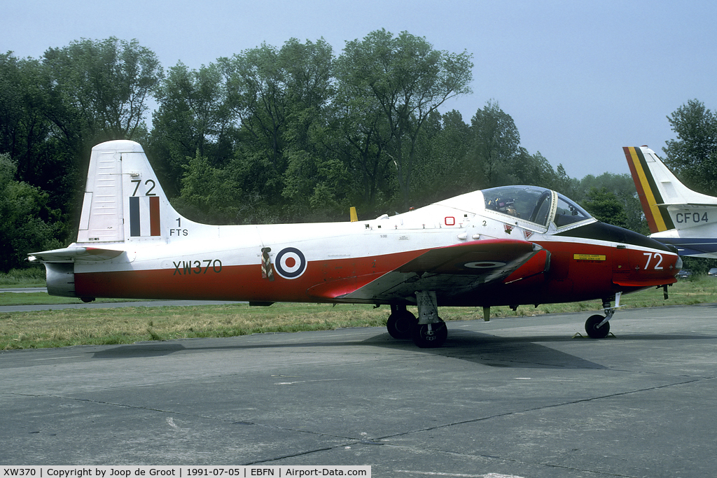 XW370, 1971 BAC 84 Jet Provost T.5A C/N EEP/JP/1020, cosy little jet trainer.