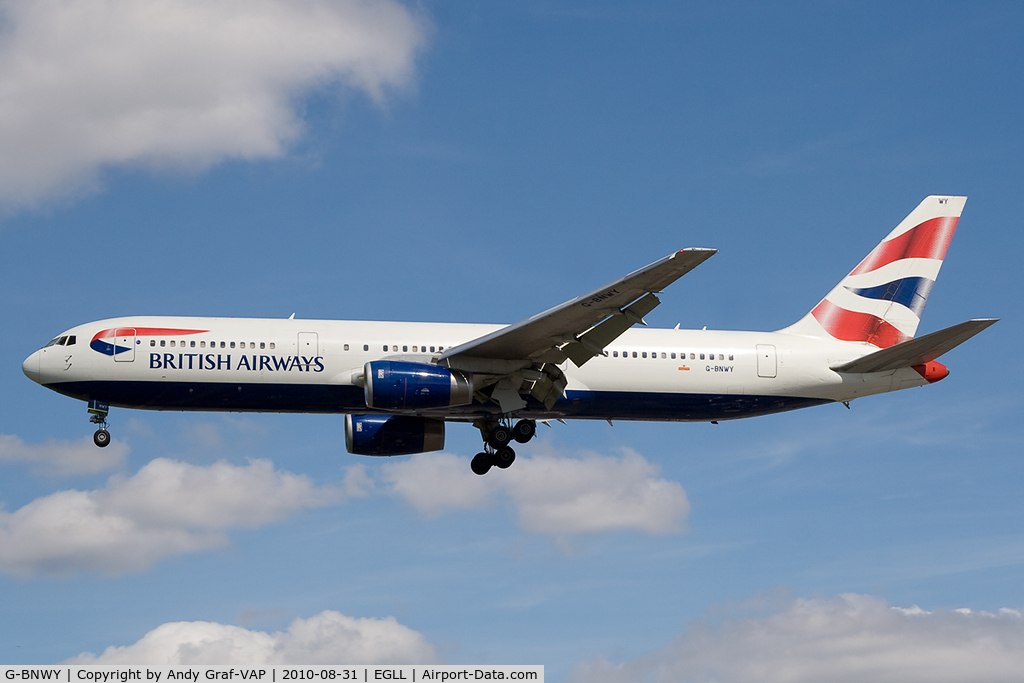 G-BNWY, 1996 Boeing 767-336 C/N 25834, British Airways 767-300