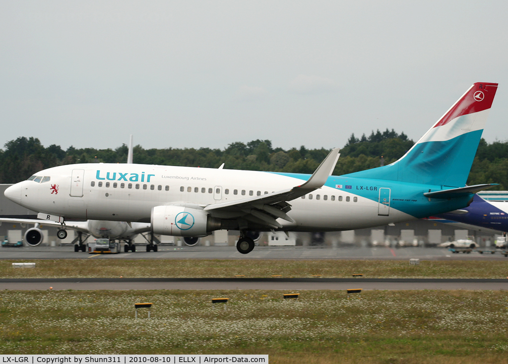 LX-LGR, 2004 Boeing 737-7C9 C/N 33803, Landing rwy 24