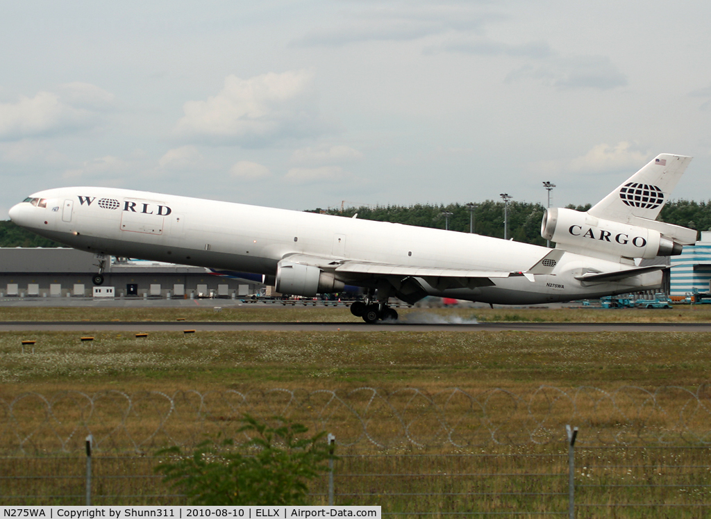 N275WA, 1995 McDonnell Douglas MD-11CF C/N 48631, Landing rwy 24