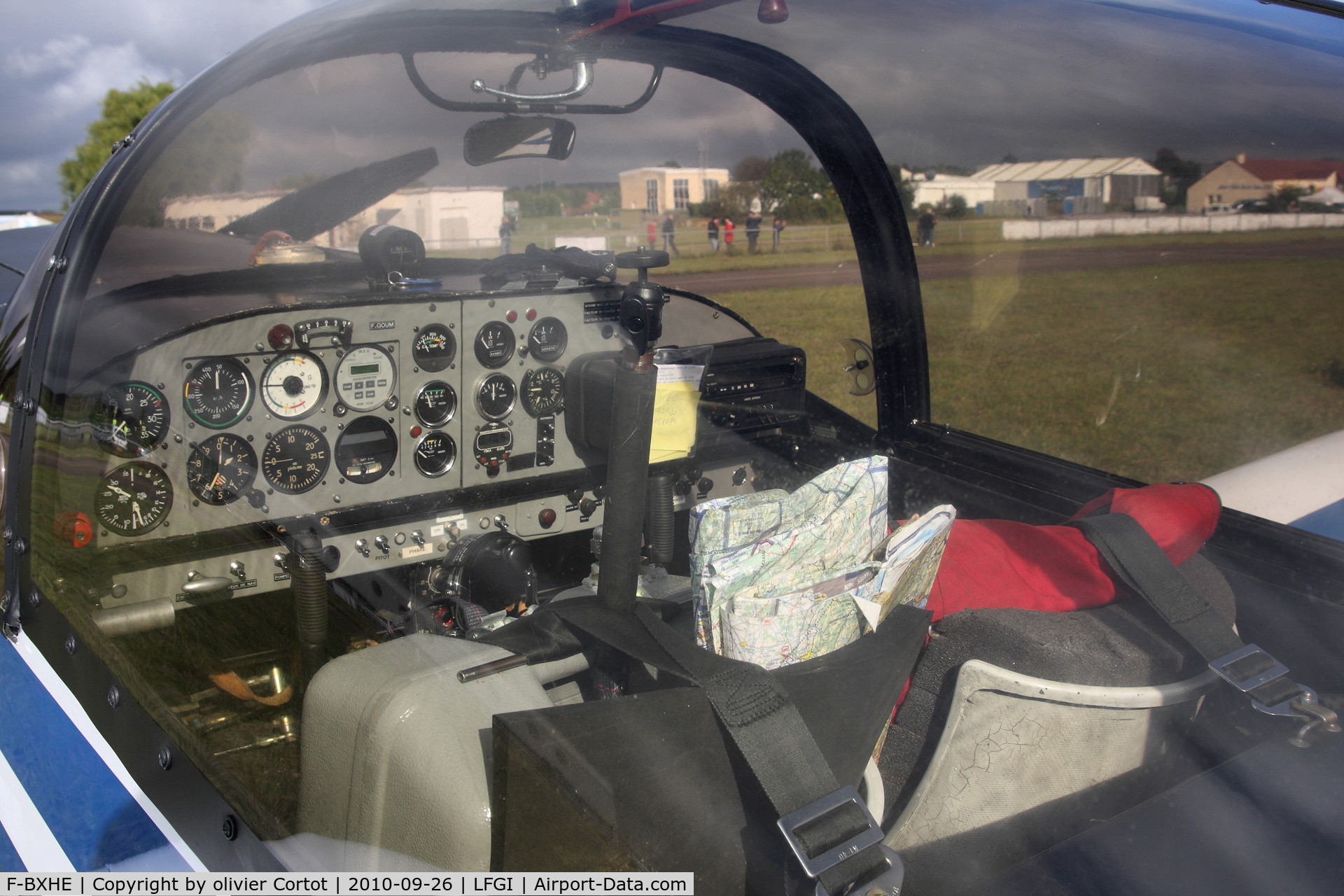 F-BXHE, Mudry CAP-10B C/N 61, Dijon Darois airshow 2010