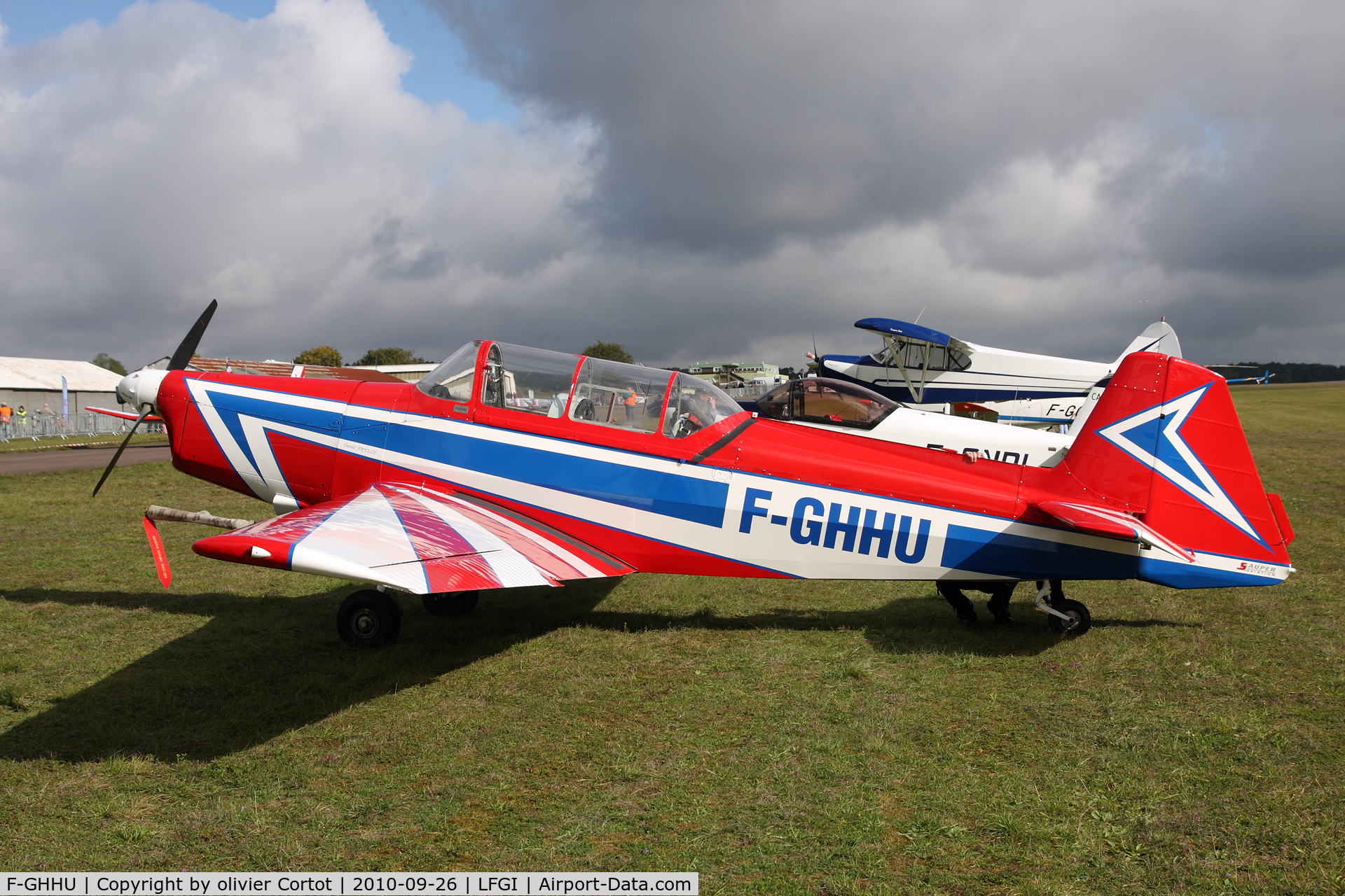 F-GHHU, Zlín Z-526 Trener Master C/N 1081, Dijon Darois airshow 2010