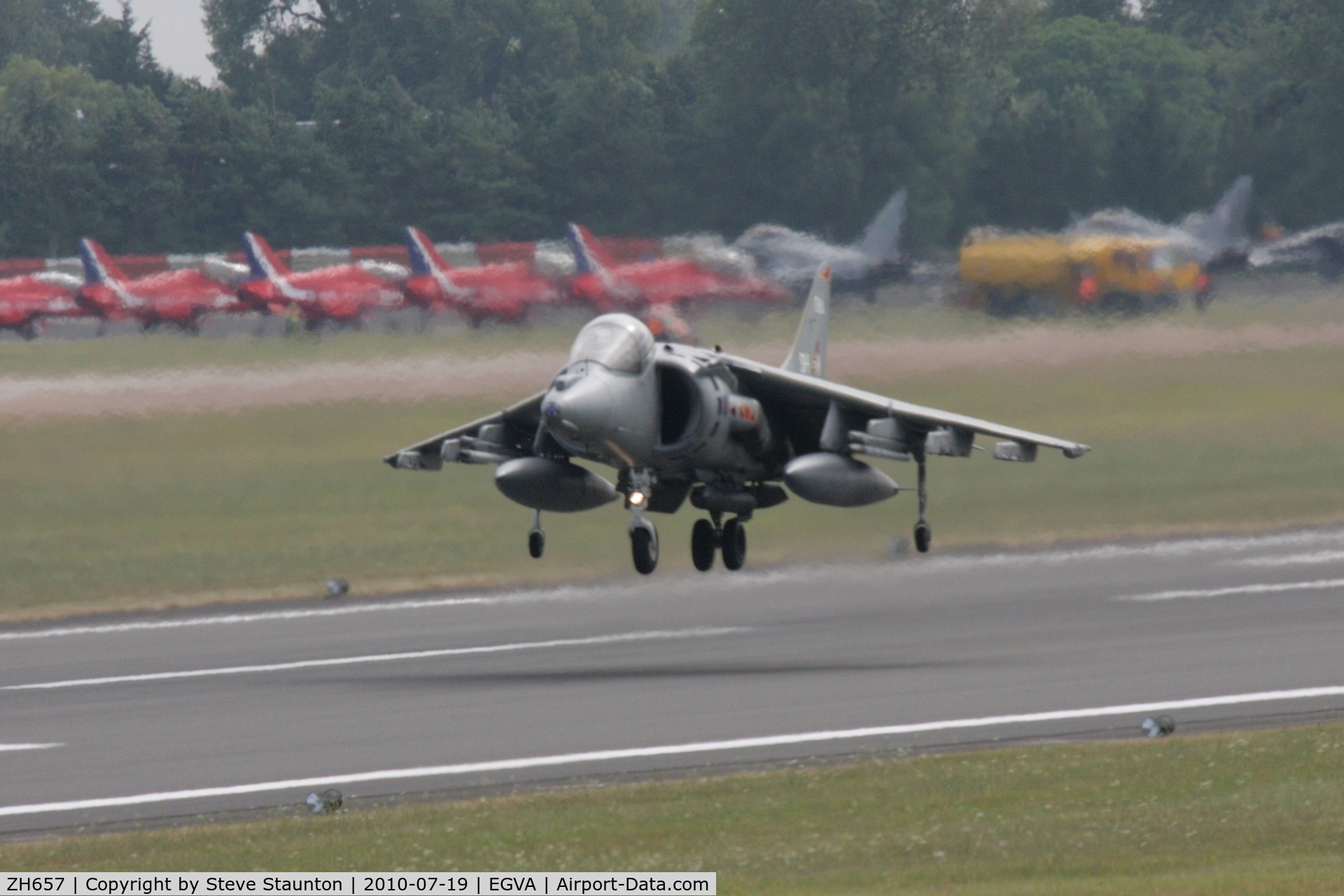 ZH657, 1994 British Aerospace Harrier T.10 C/N TX005, Taken at the Royal International Air Tattoo 2010