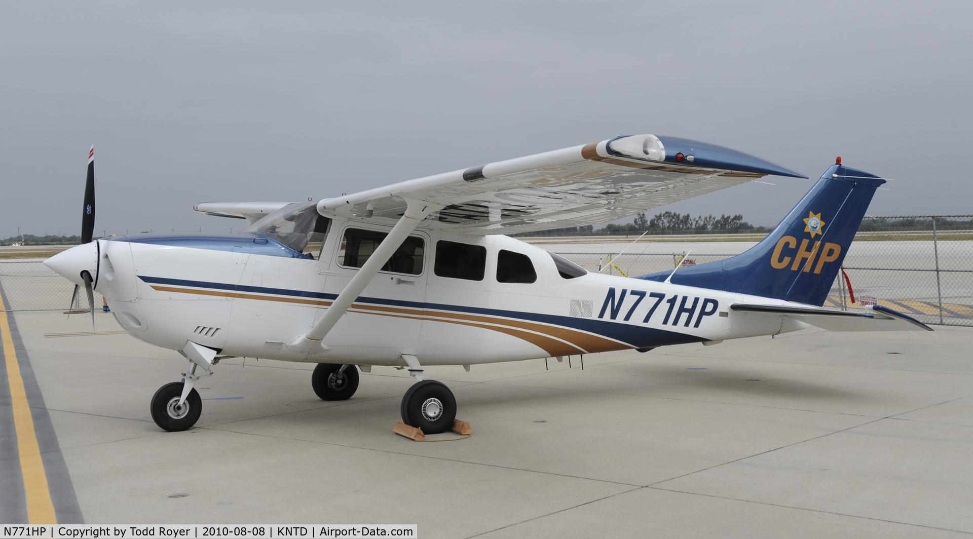 N771HP, 2000 Cessna T206H Turbo Stationair C/N T20608177, POINT MUGU AIRSHOW 2010