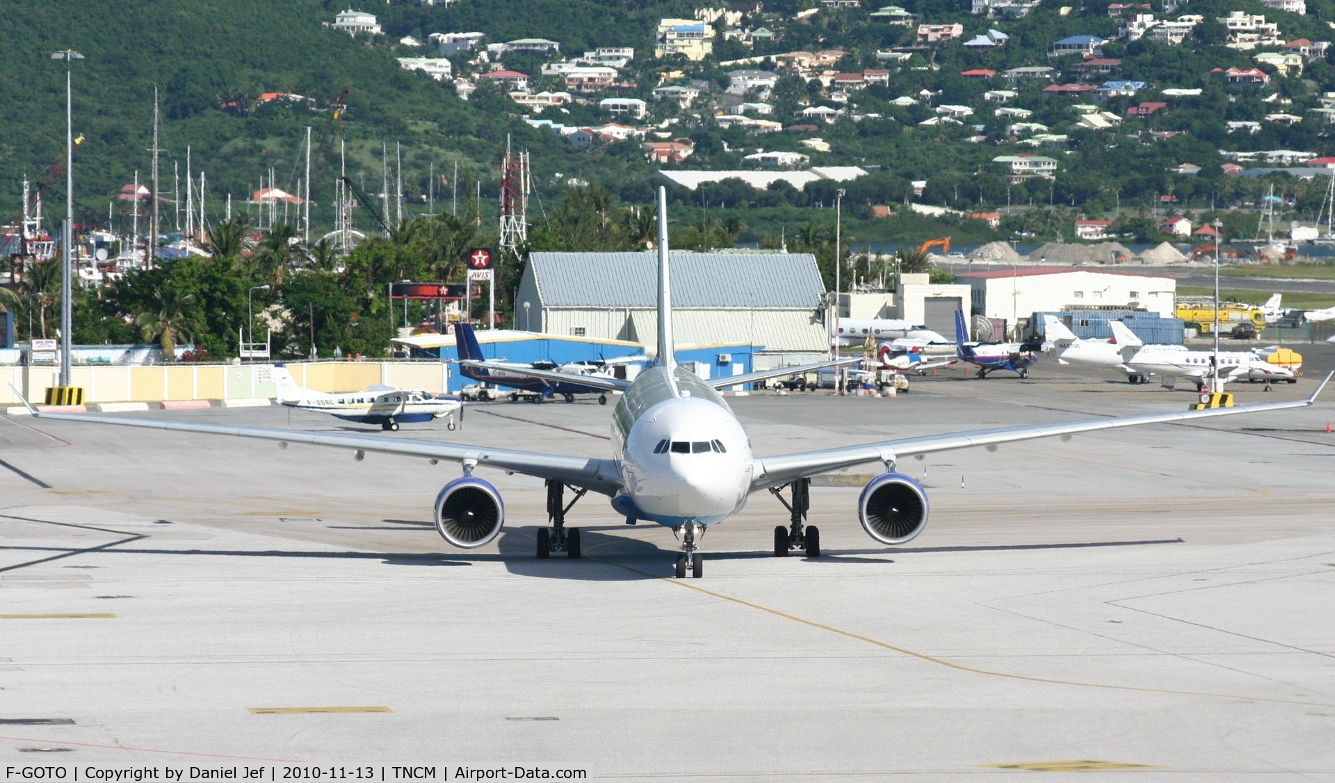 F-GOTO, 2009 Airbus A330-323X C/N 1021, Air Caraibes taxing to the gates at TNCM