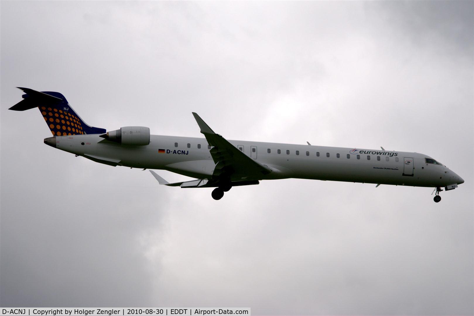D-ACNJ, 2010 Bombardier CRJ-900 NG (CL-600-2D24) C/N 15249, One of the Next Generation arrows´s coming in.