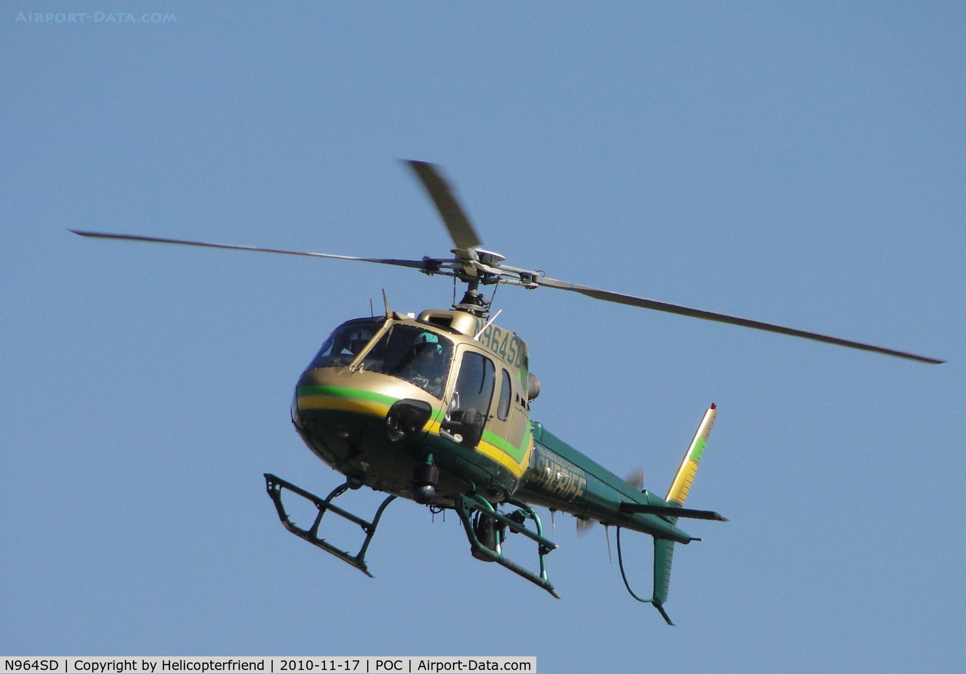 N964SD, Eurocopter AS-350B-2 Ecureuil Ecureuil C/N 3529, On final over taxiway Sierra heading to helipad