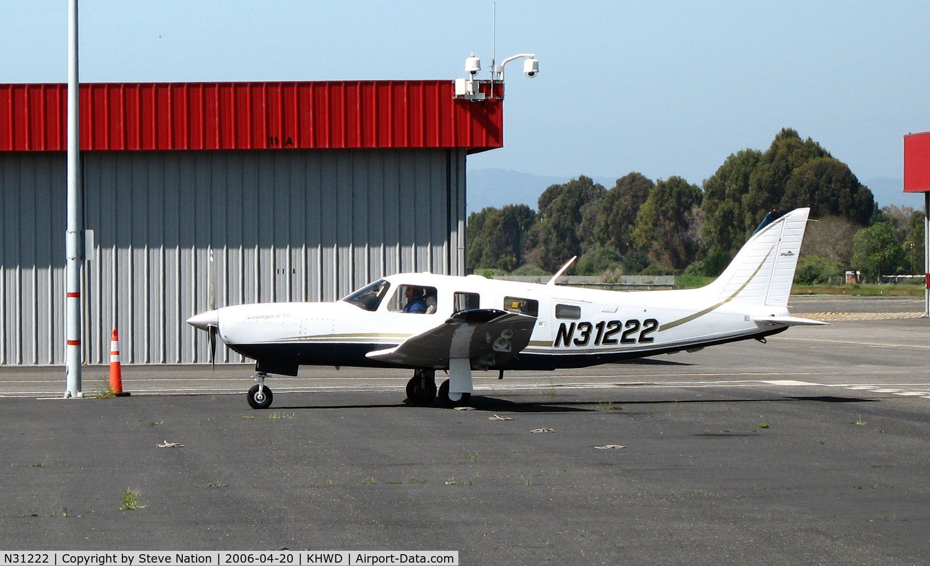 N31222, 2004 Piper PA-32R-301T Turbo Saratoga C/N 3257354, 2004 Piper PA-32R-301T arriving  @ Hayward, CA