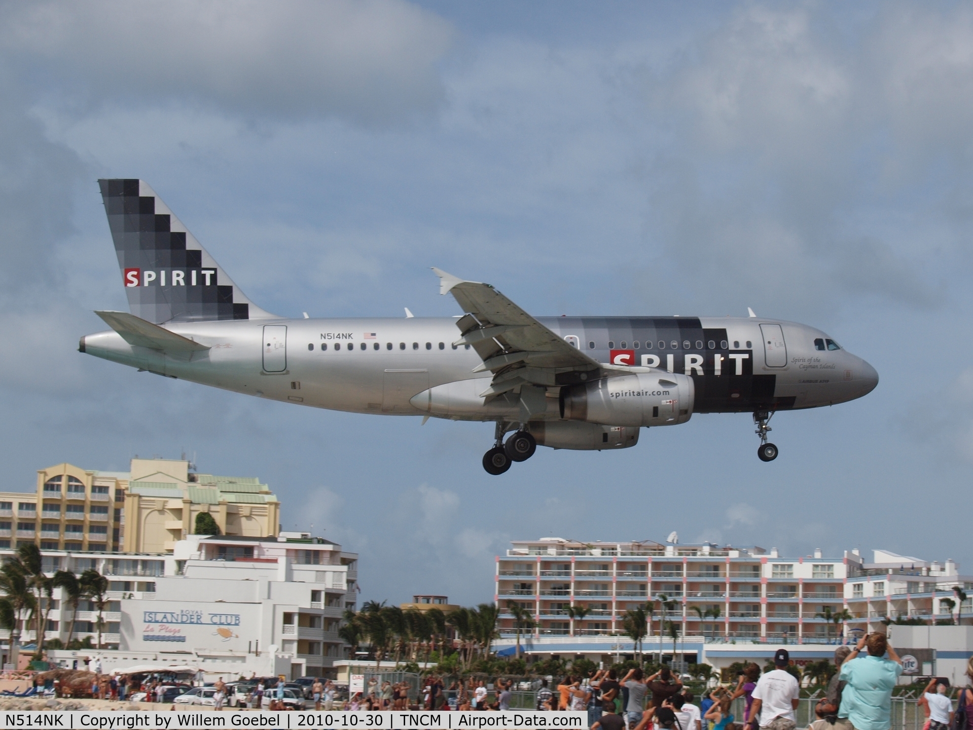 N514NK, 2006 Airbus A319-132 C/N 2679, Landing on Prinses Juliana Airport St Maarten