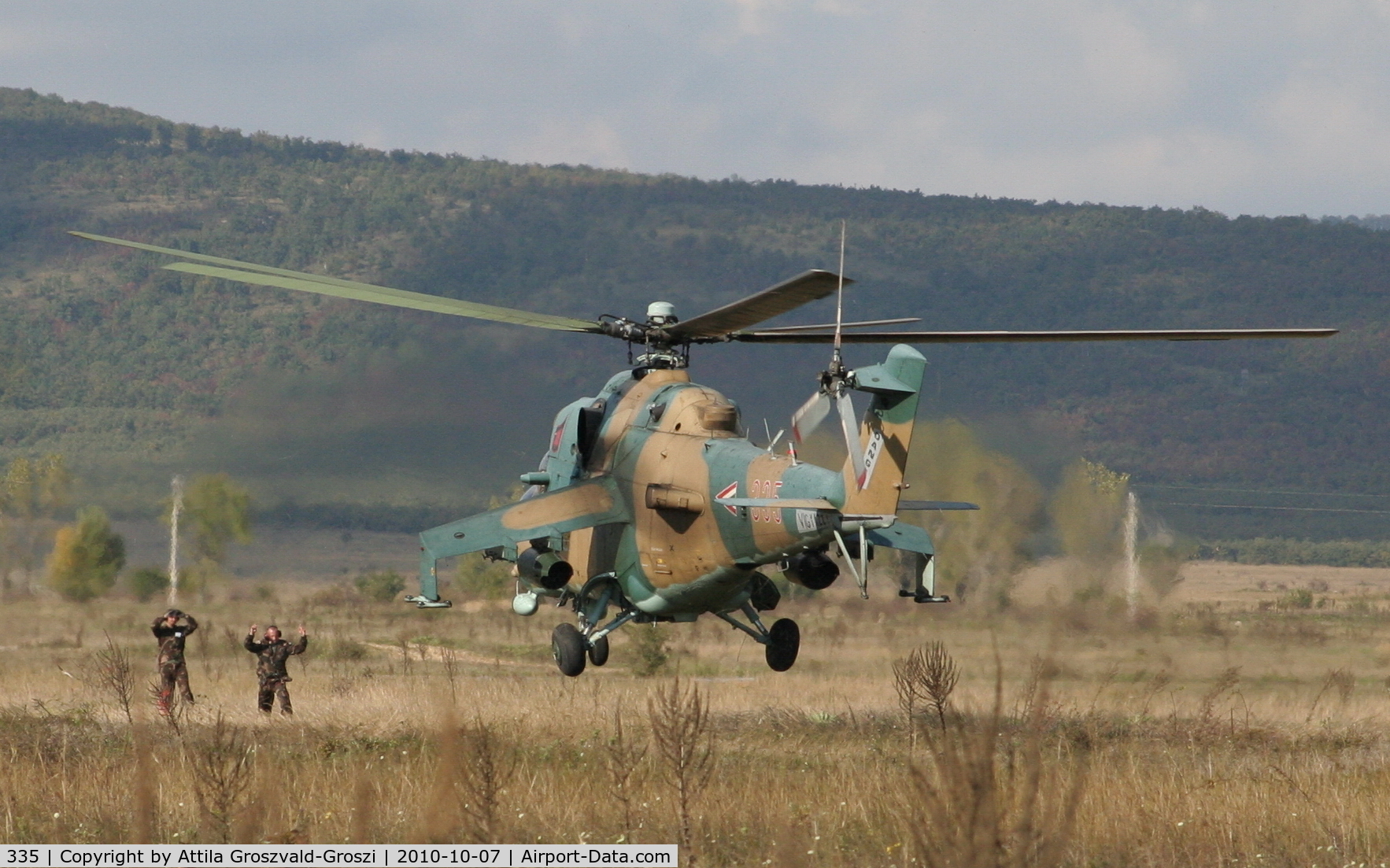 335, 1989 Mil Mi-24P Hind F C/N 340335, Veszprém, Jutas-Ujmajor. The Hungarian airforce is his practising base.