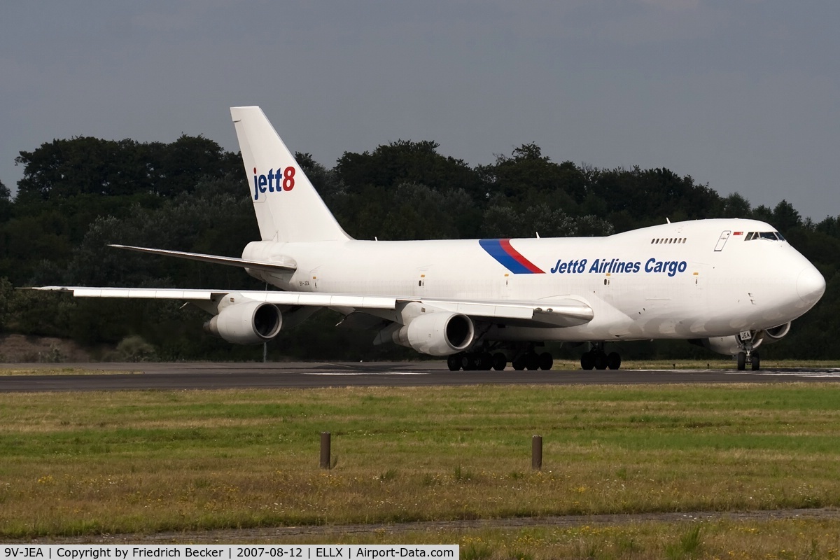 9V-JEA, 1981 Boeing 747-2D3B C/N 22579, line up for departure