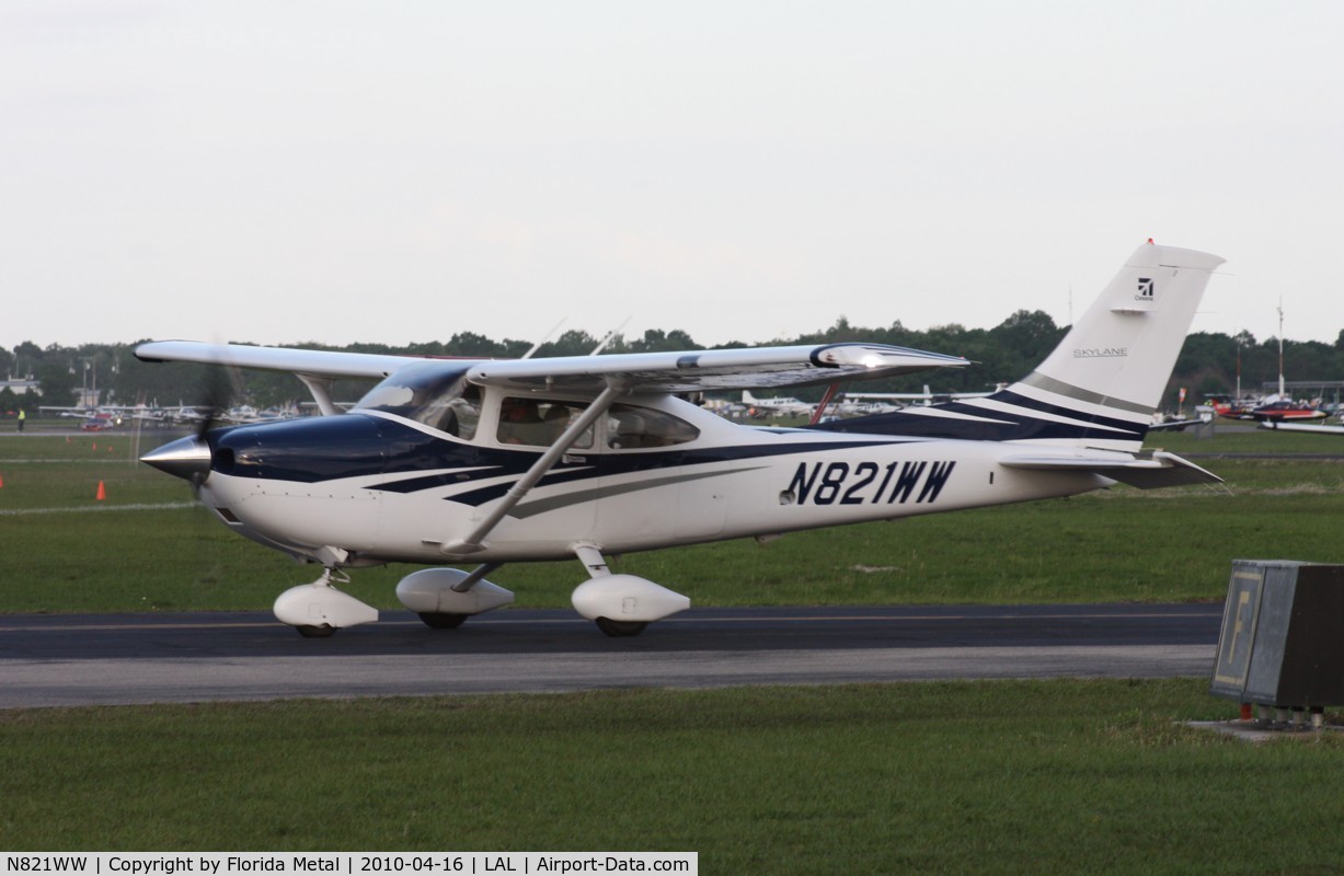 N821WW, 2006 Cessna 182T Skylane C/N 18281828, C182T