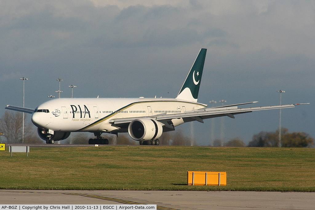 AP-BGZ, 2005 Boeing 777-240/LR C/N 33782, Pakistan International Airlines