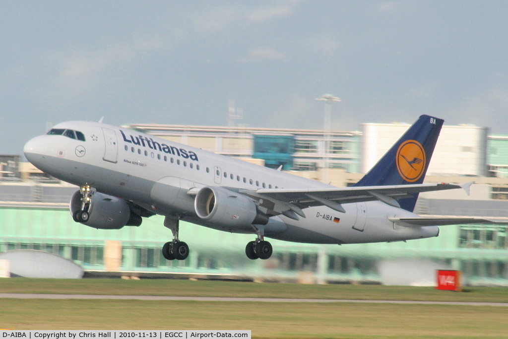 D-AIBA, 2009 Airbus A319-114 C/N 4141, Lufthansa A319 departing from RW23R