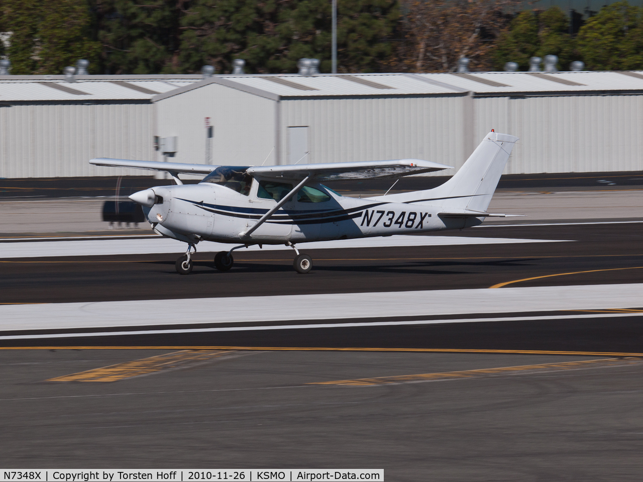 N7348X, 1977 Cessna R182 Skylane RG C/N R18200083, N7348X departing from RWY 21