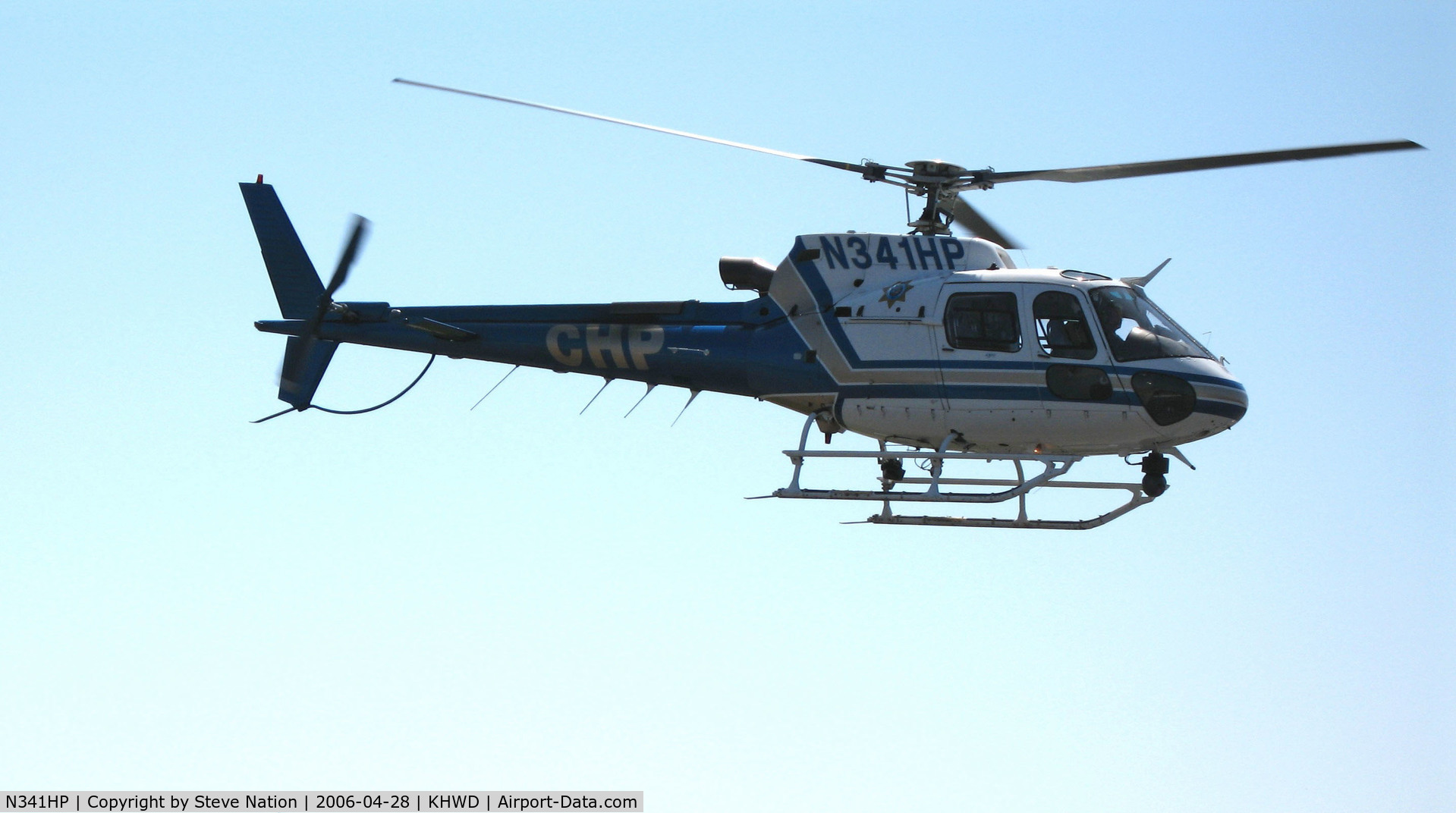 N341HP, 2001 Eurocopter AS-350B-3 Ecureuil Ecureuil C/N 3407, California Highway Patrol/CHP 2001 Eurocopter AS-350 B3 coming in for landing @ Hayward Executive Airport, CA