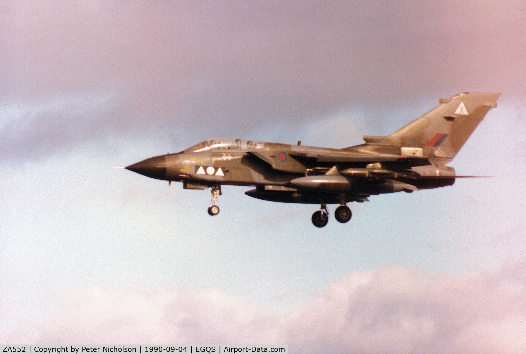 ZA552, 1981 Panavia Tornado GR.1 C/N 068/BT019/3036, Tornado GR.1 of 2 Squadron on final approach to Runway 23 at RAF Lossiemouth in September 1990.