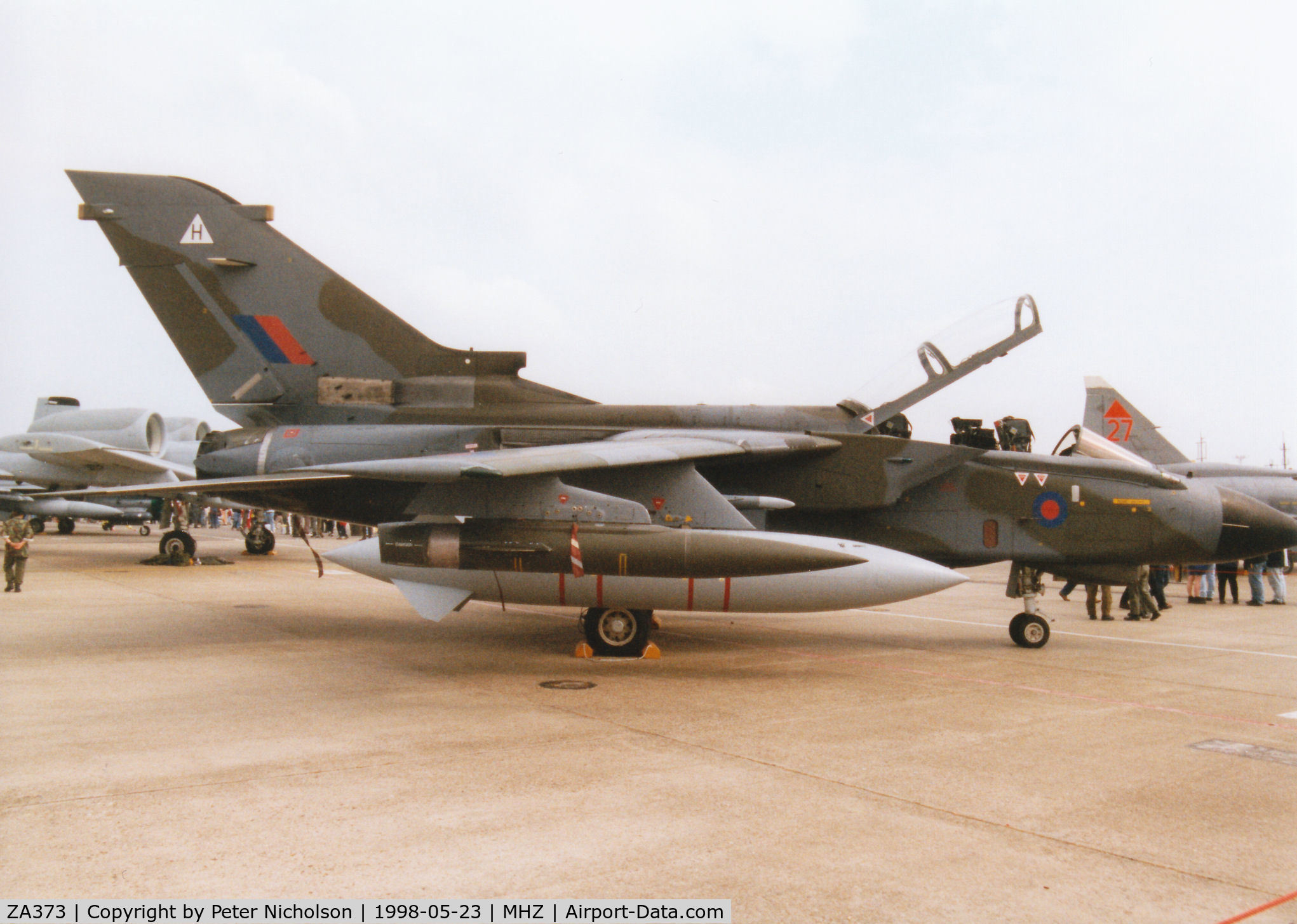 ZA373, 1982 Panavia Tornado GR.1A C/N 175/BS055/3087, Another view of the Tornado GR.1A of 2 Squadron on display at the 1998 RAF Mildenhall Air Fete.