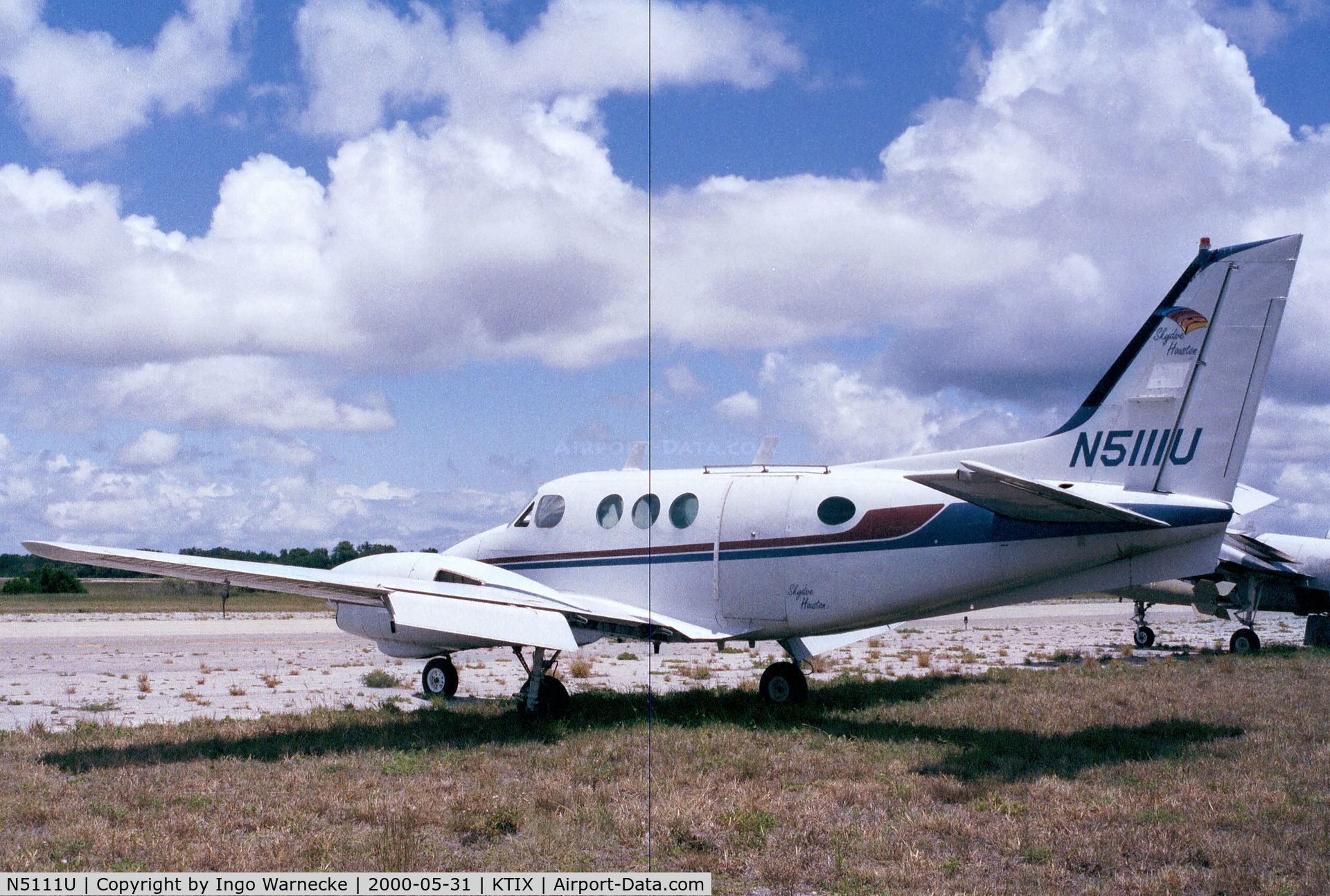 N5111U, 1966 Beech 65-A90 C/N LJ-154, Beechcraft 65-A90 King Air (minus props) at Titusville airfield