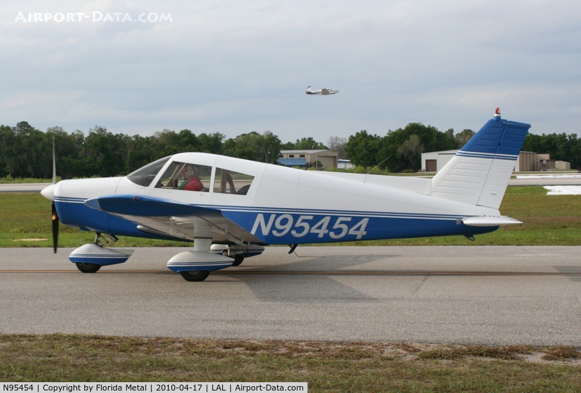 N95454, 1969 Piper PA-28-140 C/N 28-25968, PA-28-140