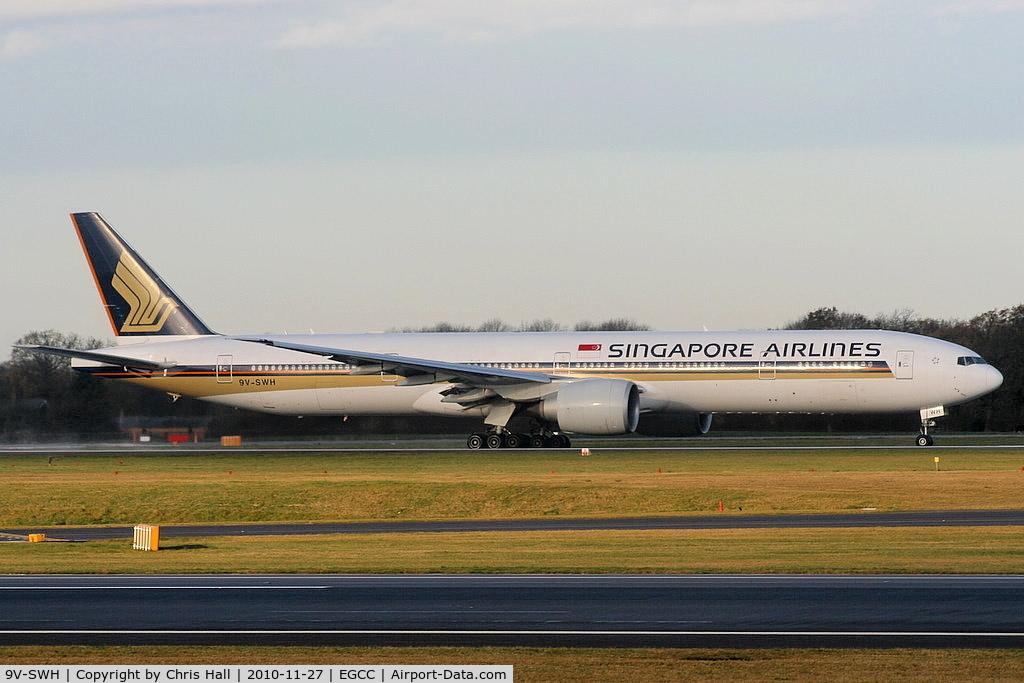 9V-SWH, 2007 Boeing 777-312/ER C/N 34573, Singapore Airlines B777 departing from RW05L