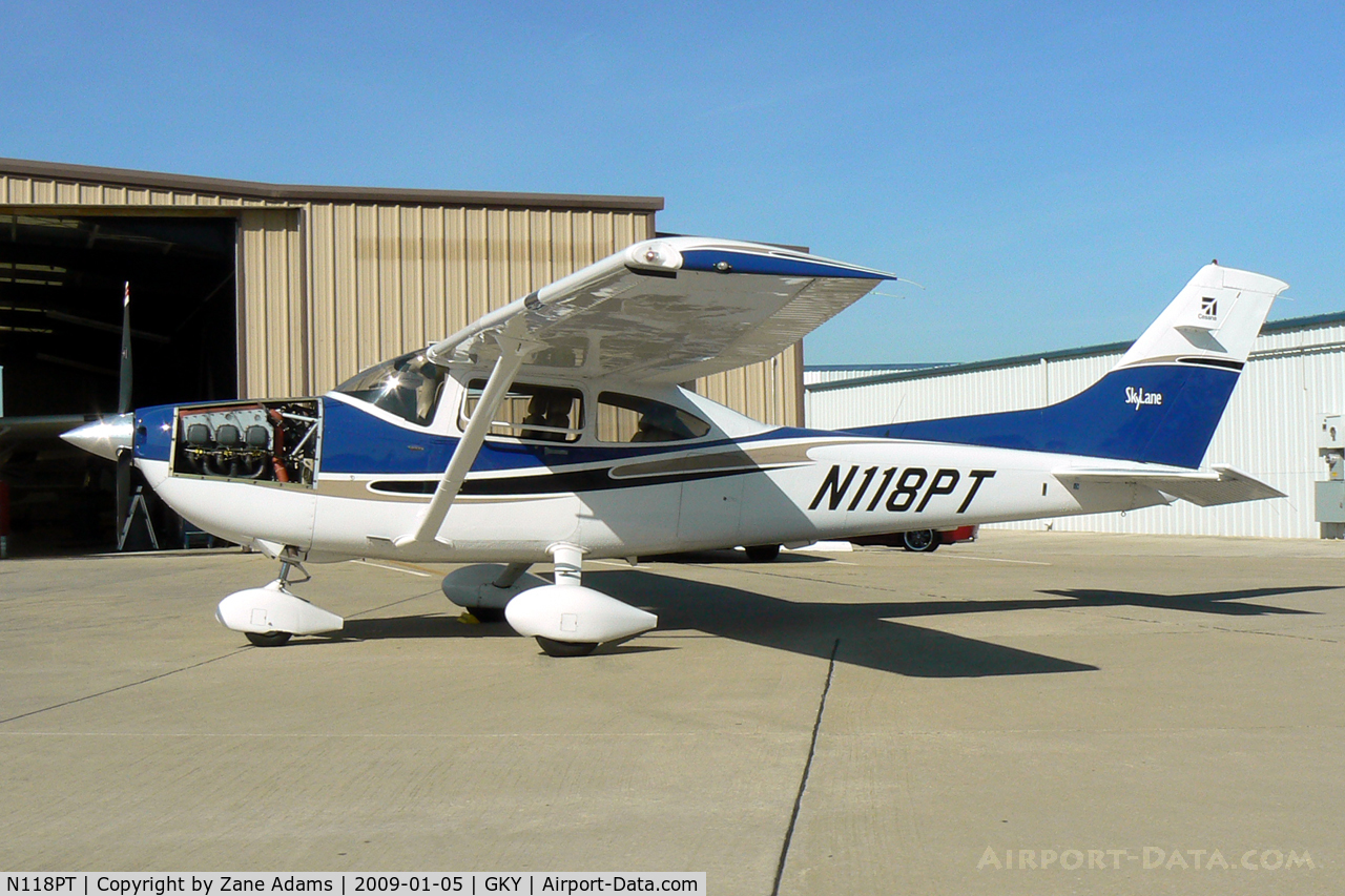 N118PT, 2004 Cessna 182T Skylane C/N 18281393, At Arlington Municipal - TX
