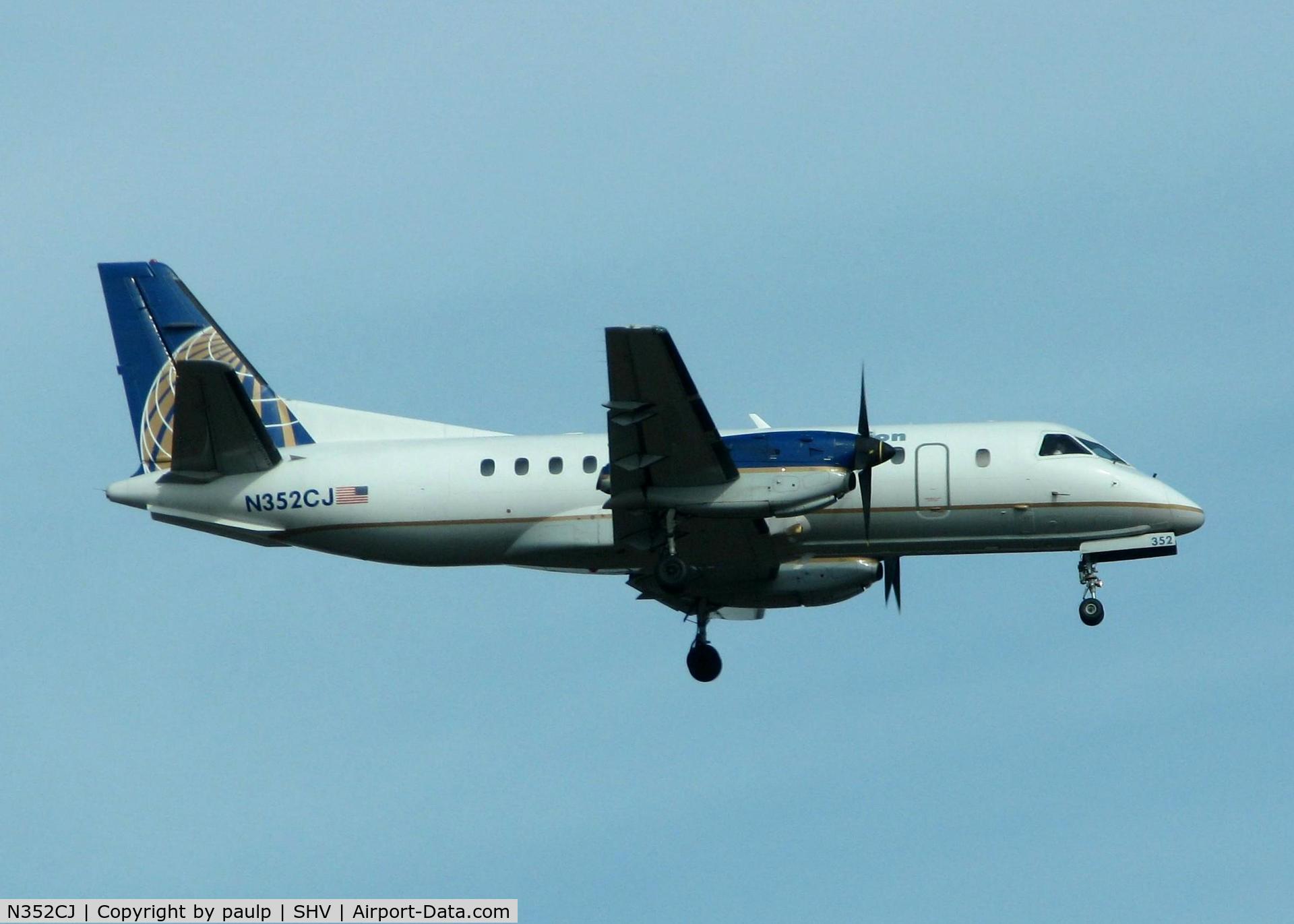 N352CJ, 1993 Saab 340B C/N 340B-352, Colgan 9541 landing at Shreveport Regional.