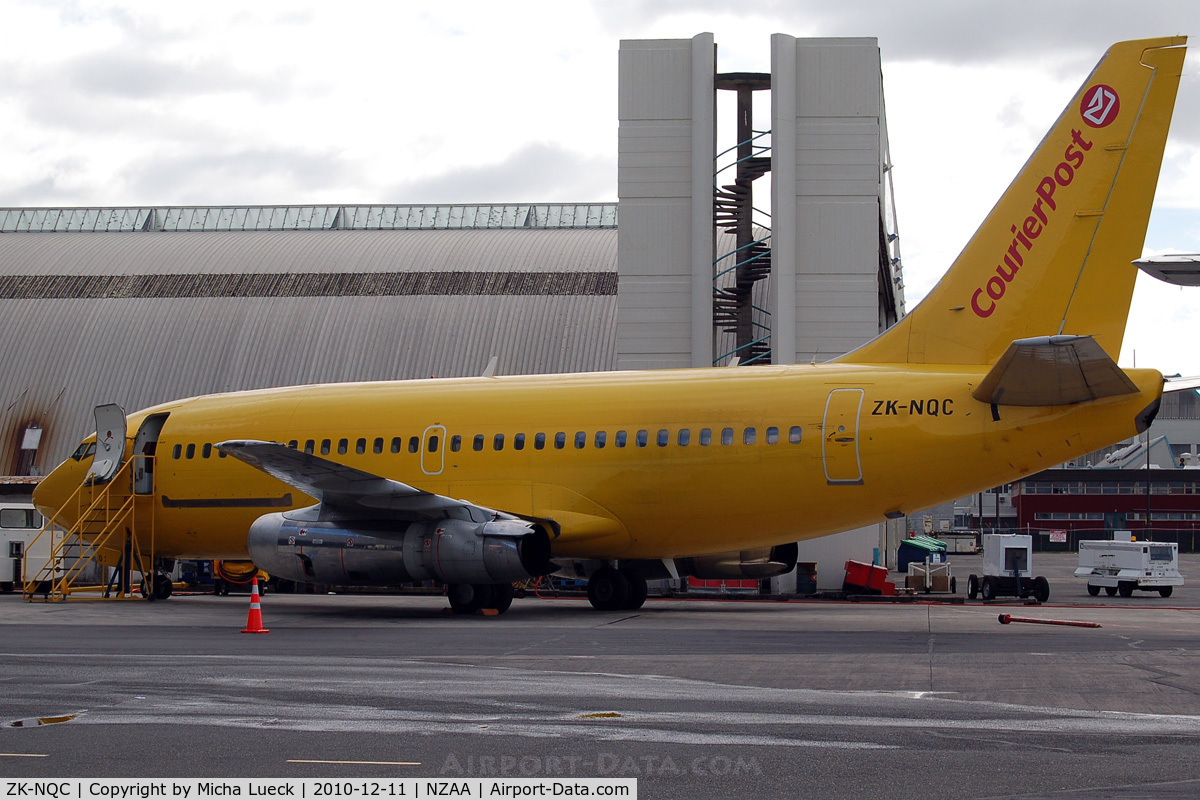 ZK-NQC, 1982 Boeing 737-219C C/N 22994, At Auckland, now with CourierPost titles