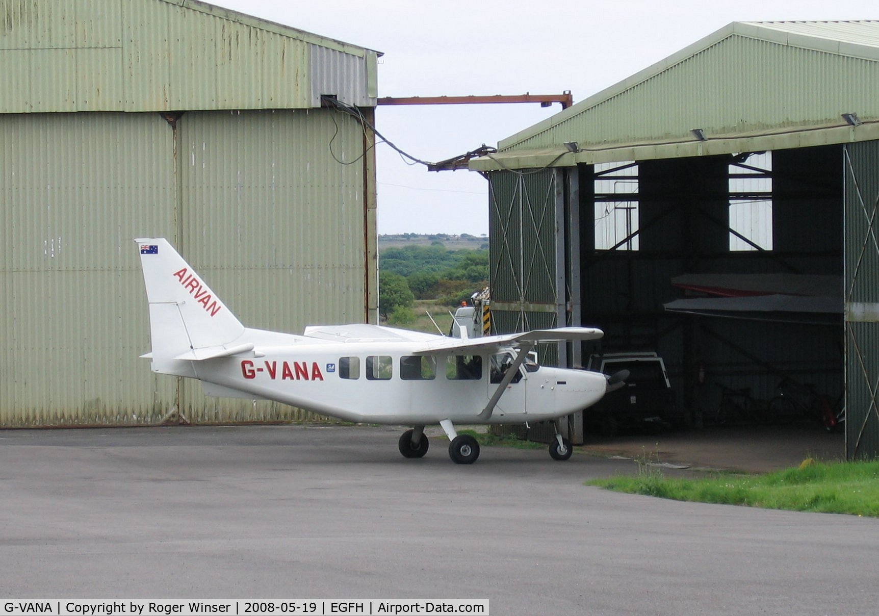 G-VANA, 2004 Gippsland GA-8 Airvan C/N GA8-04-046, Airvan used by Skydive Swansea in 2008