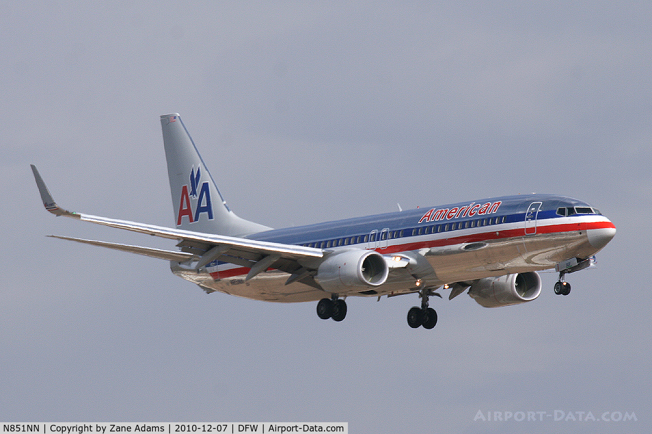 N851NN, 2010 Boeing 737-823 C/N 29556, American Airlines landing at DFW Airport - TX