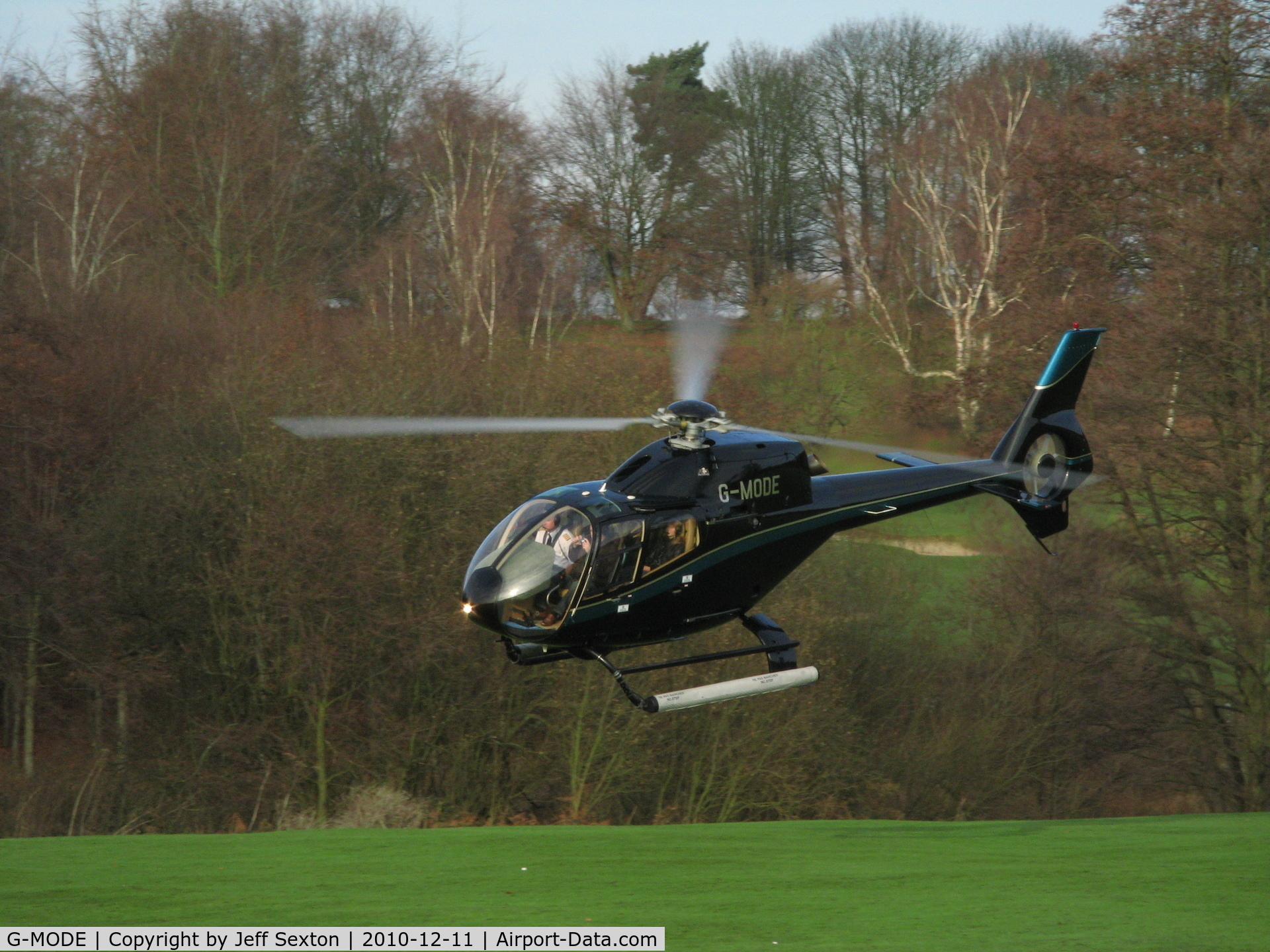 G-MODE, 2002 Eurocopter EC-120B Colibri C/N 1295, T/o from Leeds Castle, Nr. Maidstone, Kent UK