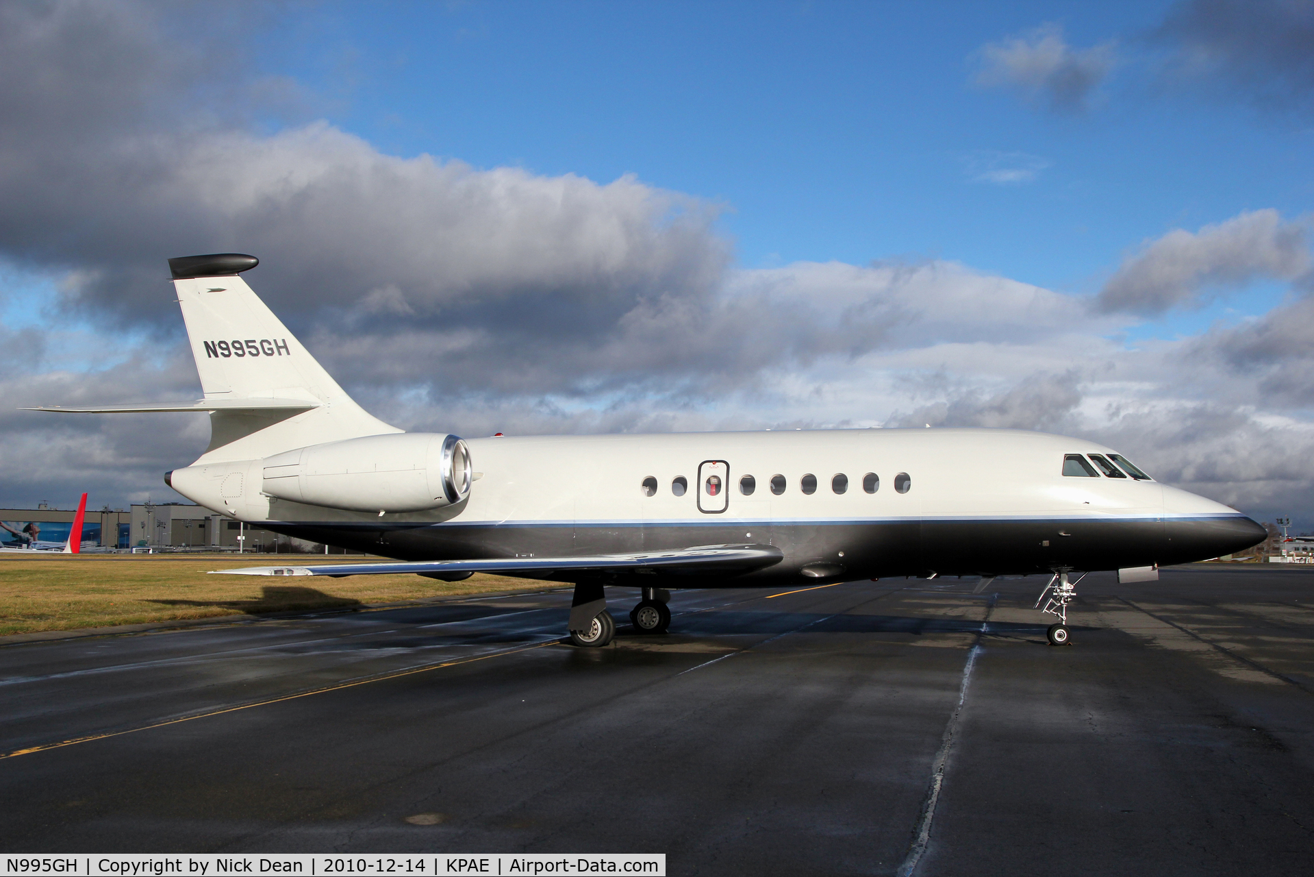N995GH, 2005 Dassault Falcon 2000EX C/N 72, KPAE Allstate Insurance' 2000 an occasional visitor to Paine Field.
