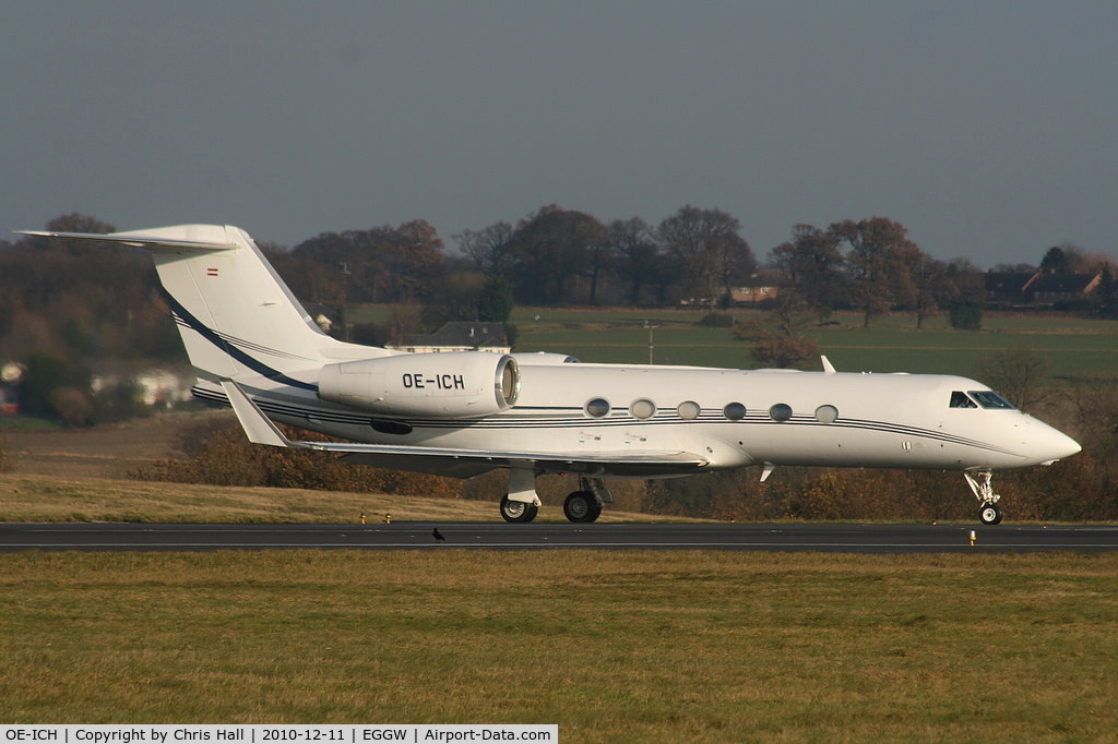 OE-ICH, 2007 Gulfstream Aerospace GIV-X (G450) C/N 4104, Global Jet Austria G450 taxying to RW26