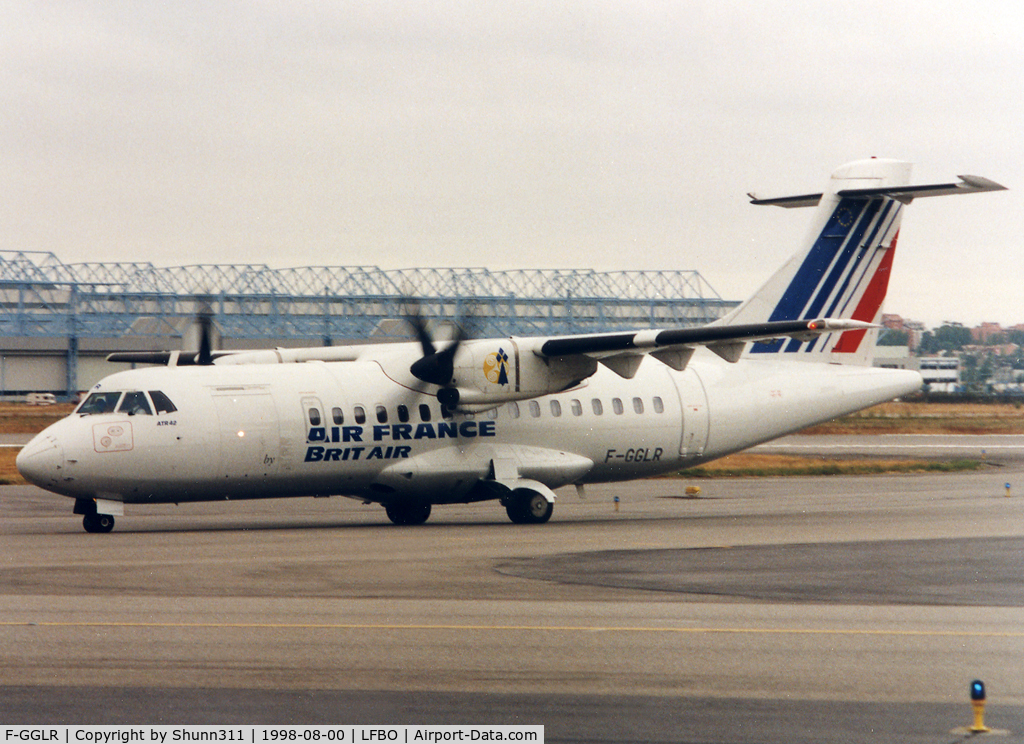 F-GGLR, 1987 ATR 42-300 C/N 043, Taxiing to the Terminal in Air France c/s by Brit'Air titles...