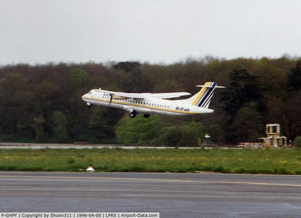 F-GHPY, 1991 ATR 72-201 C/N 234, On landing...