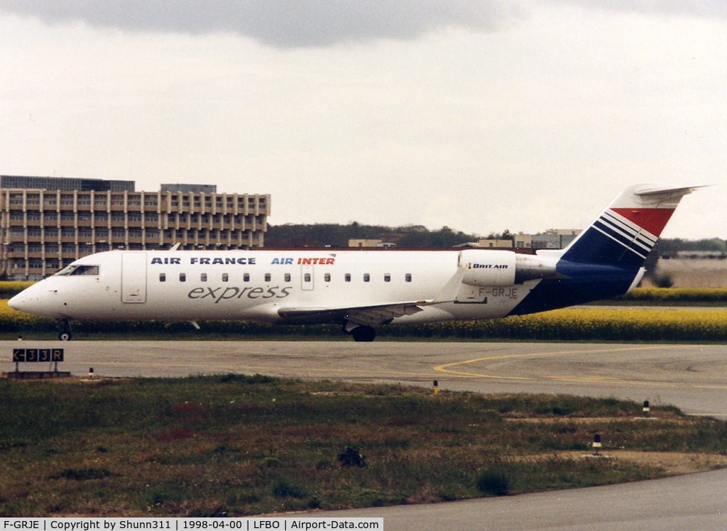 F-GRJE, 1996 Canadair CRJ-100ER (CL-600-2B19) C/N 7106, Taxiing holding point rwy 33R for departure... Air France / Air Inter Express c/s...