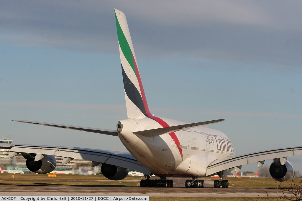 A6-EDF, 2006 Airbus A380-861 C/N 007, Emirates A380 taxing off RW05R