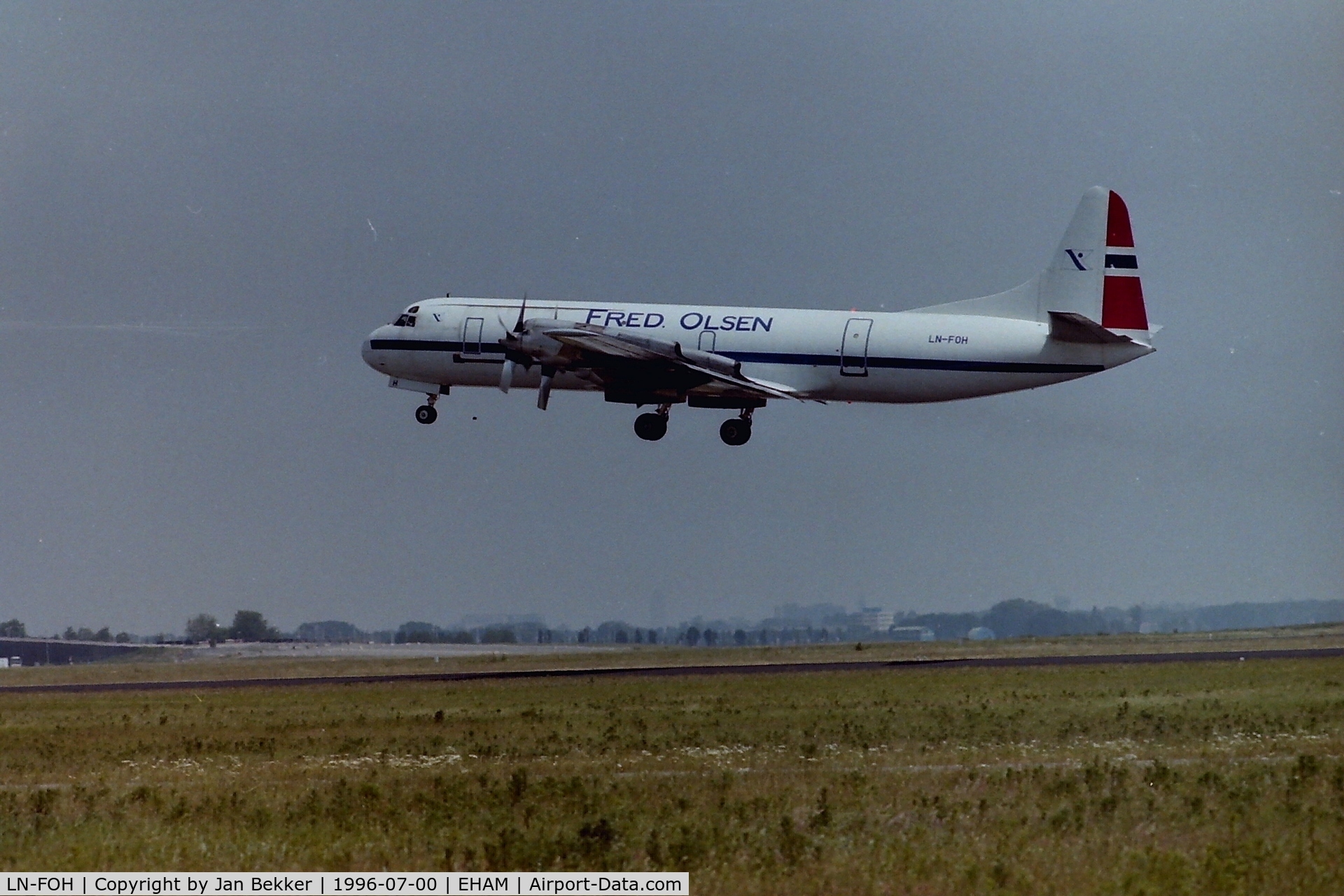 LN-FOH, 1960 Lockheed L-188A(F) Electra C/N 1145, Just after take-off