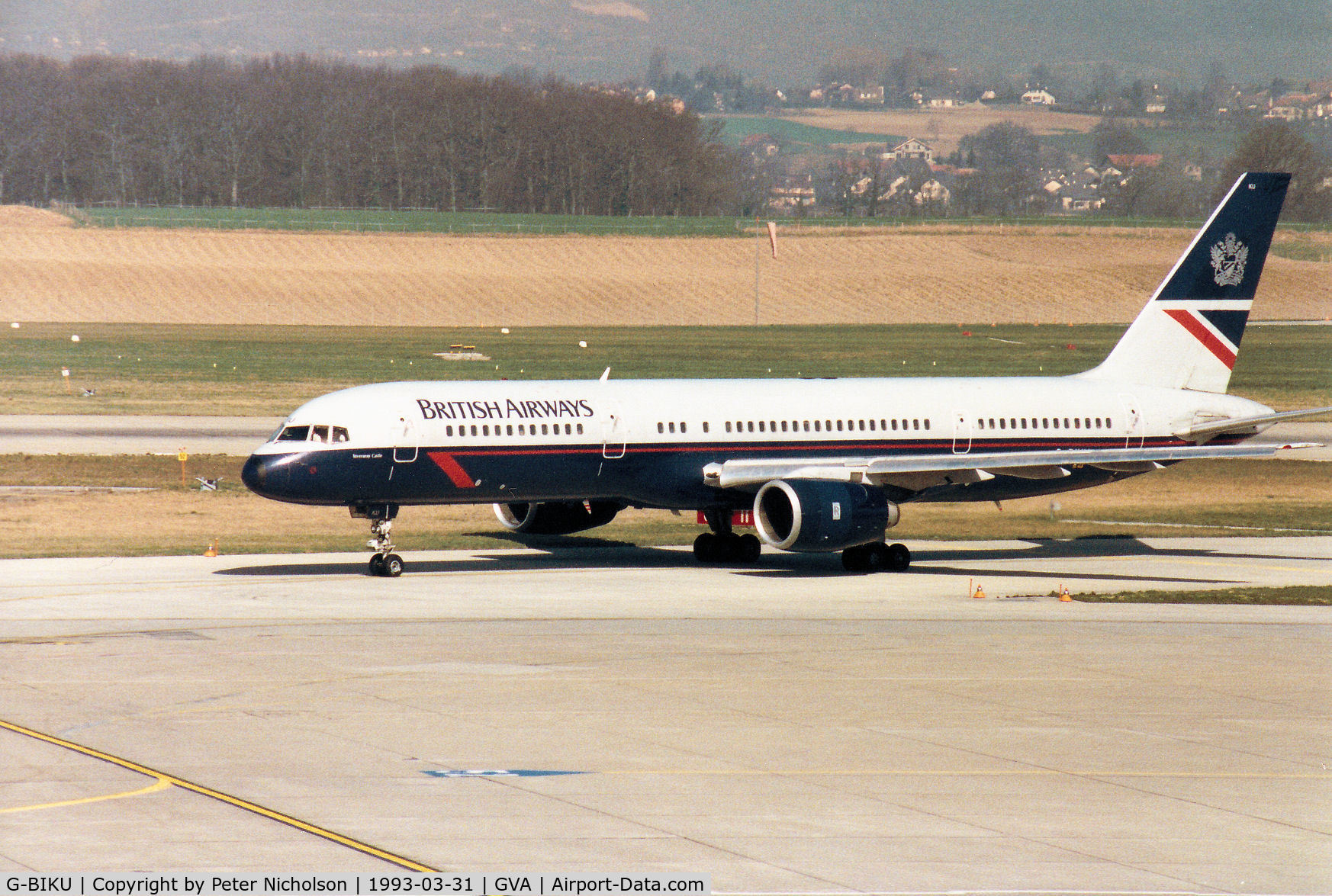 G-BIKU, 1985 Boeing 757-236 C/N 23399, Boeing 757-236 named Inveraray Castle of British Airways taxying to the terminal at Geneva in March 1993.